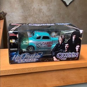 QUEEN Limited Edition Steel Die Cast Collectible Car